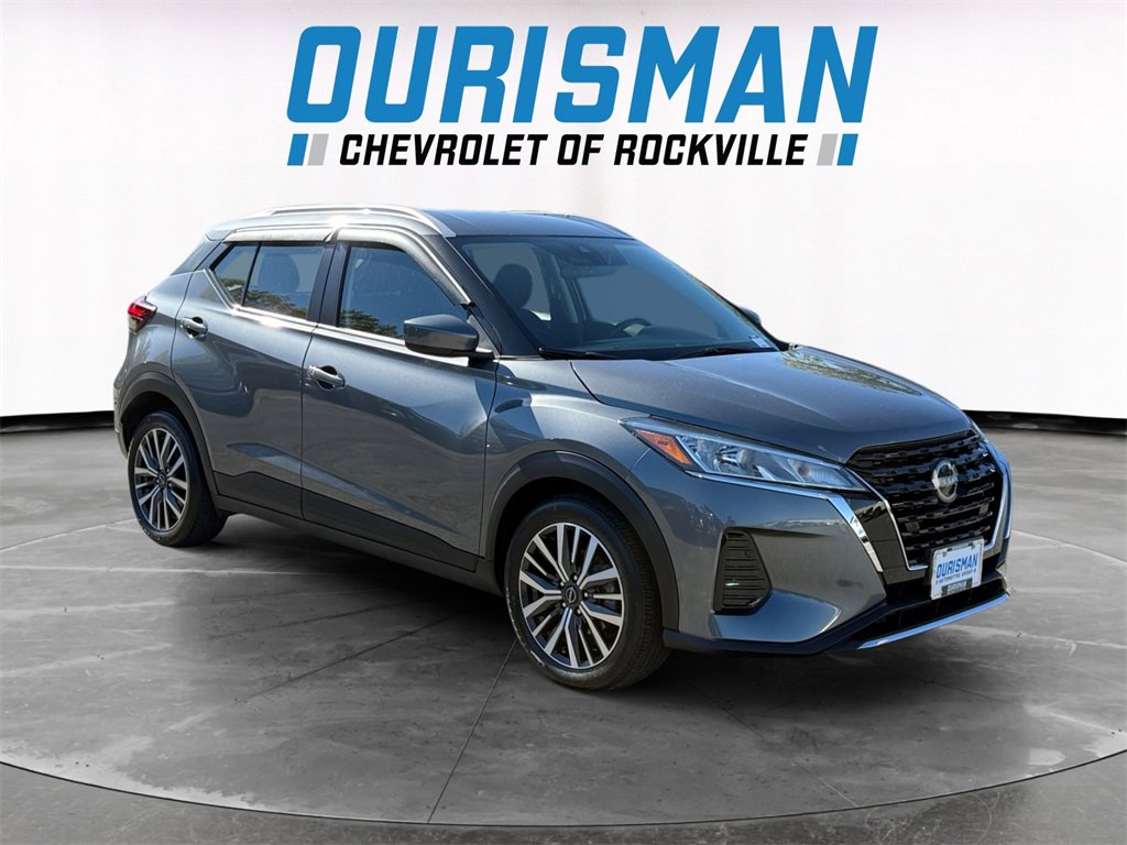 Used 2022 Nissan Kicks SV