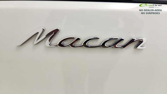 Used 2024 Porsche Macan w/ Premium Plus Package AWD/4WD image 34