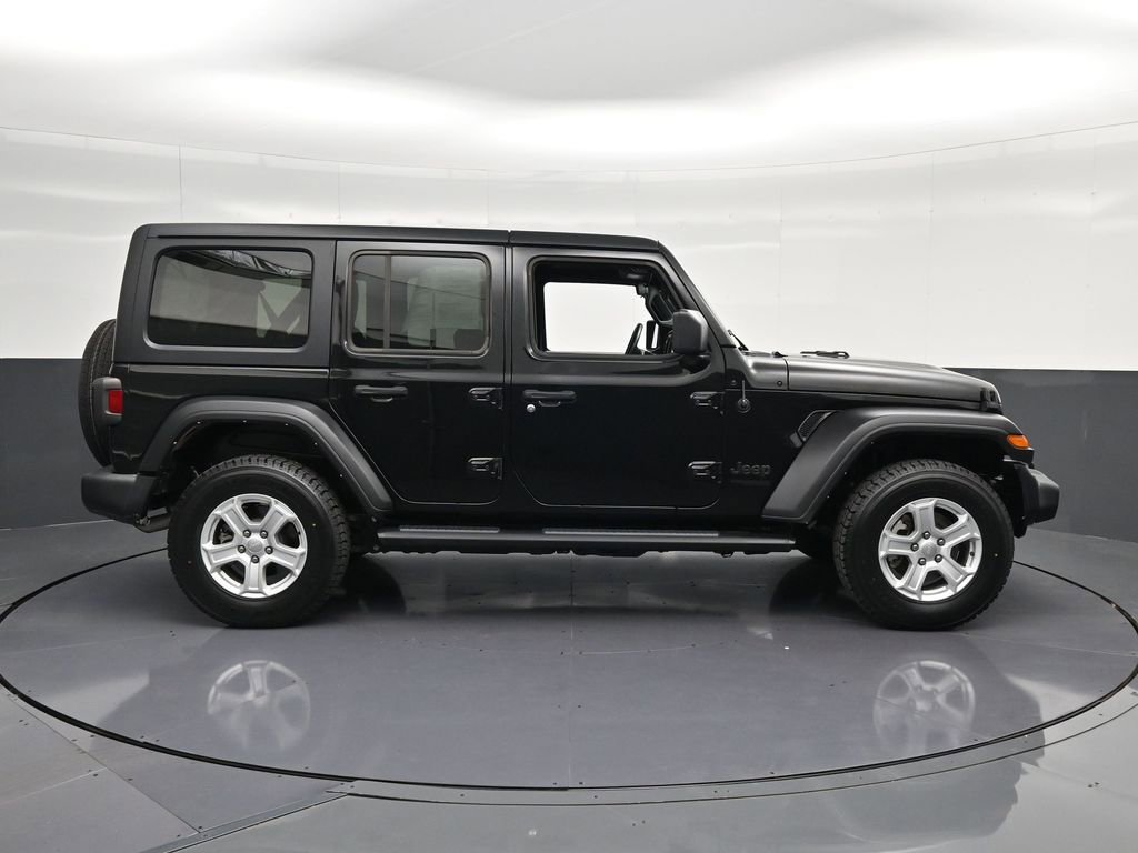 Used 2022 Jeep Wrangler Unlimited Sport AWD/4WD image 4