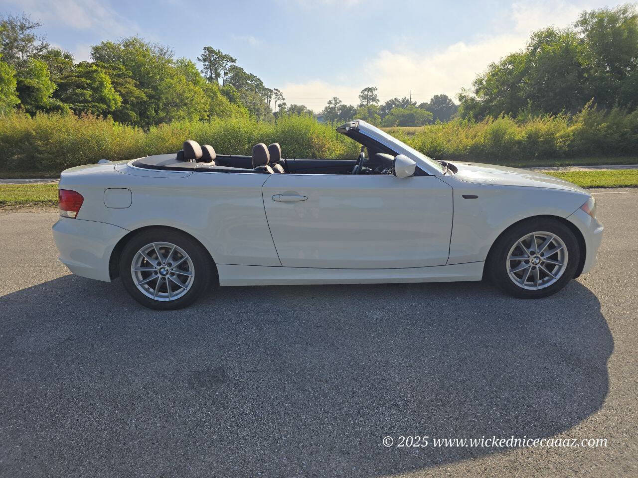 Used 2010 BMW 128i Convertible image 7