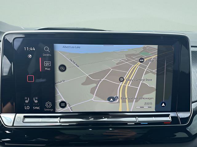 Used 2025 Volkswagen Atlas Cross Sport SEL Premium R-Line image 13