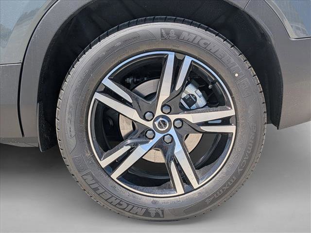 New 2026 Volvo XC40 B5 Core w/ Climate Package AWD/4WD image 10