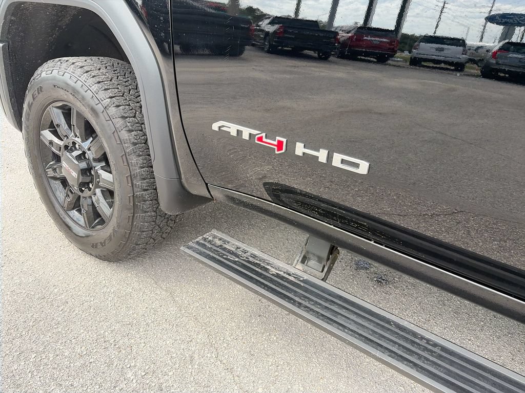 Used 2025 GMC Sierra 2500 AT4 AWD/4WD image 42