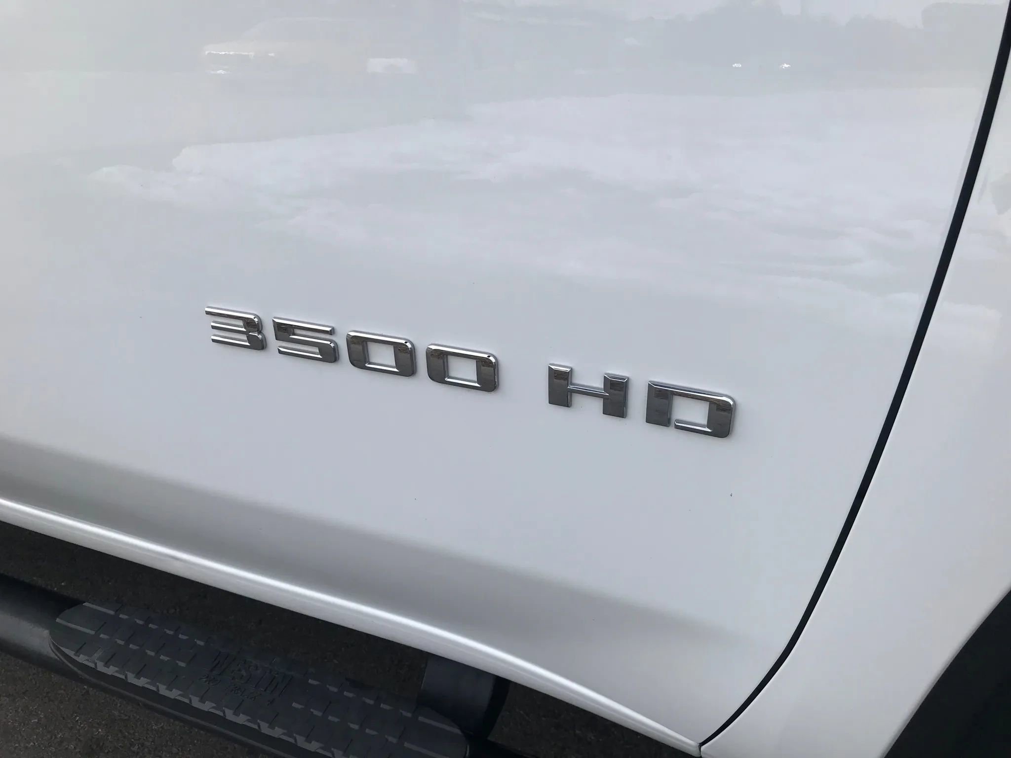 Used 2022 Chevrolet Silverado 3500 LT w/ Convenience Package image 42