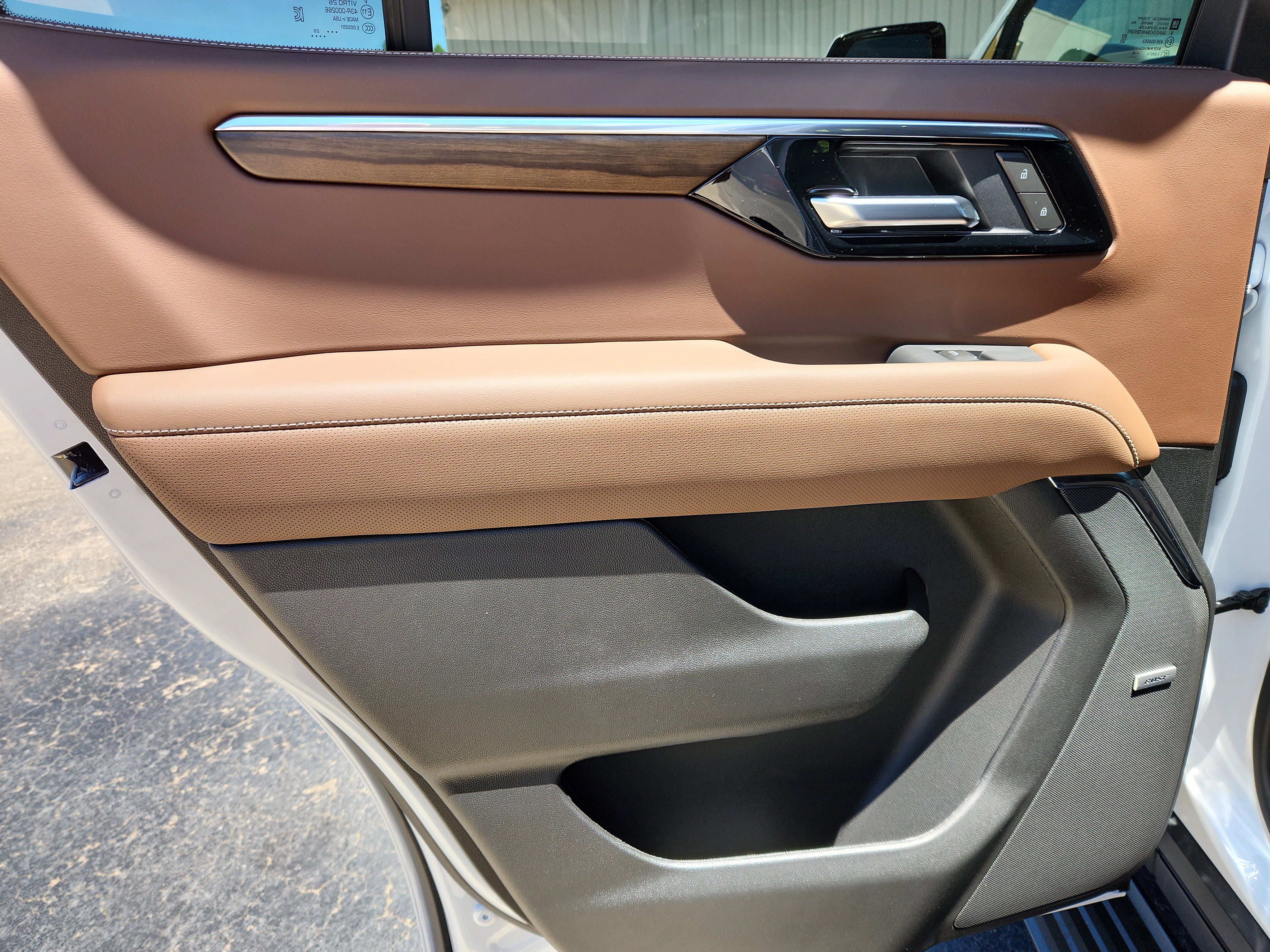 New 2026 Chevrolet Tahoe High Country AWD/4WD image 25