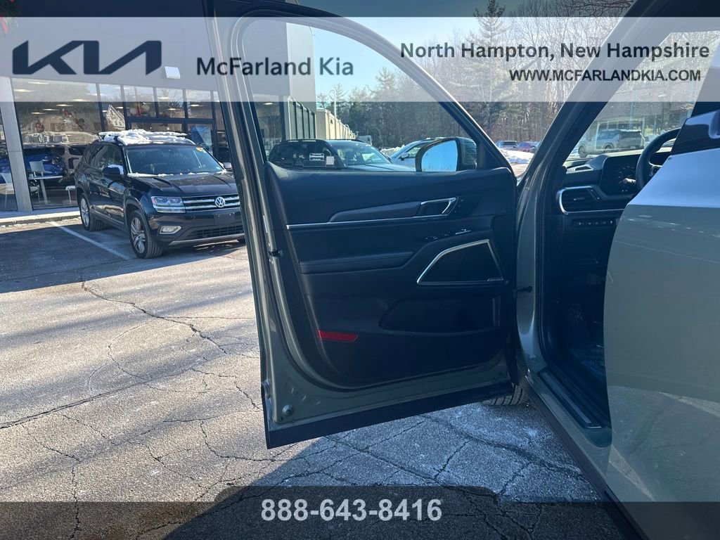 Used 2025 Kia Telluride SX Prestige X-Line image 12