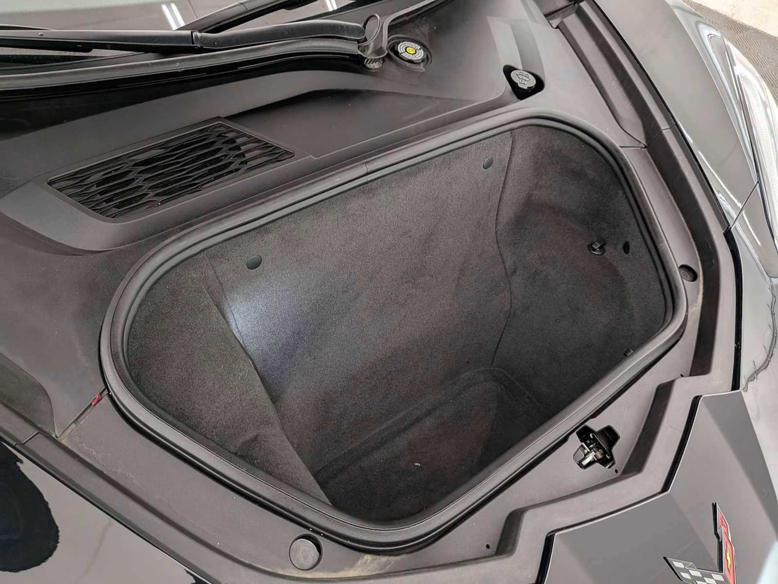 Certified 2024 Chevrolet Corvette Stingray Preferred Cpe w/ 2LT image 30