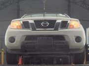 Used 2016 Nissan Frontier SV image 2