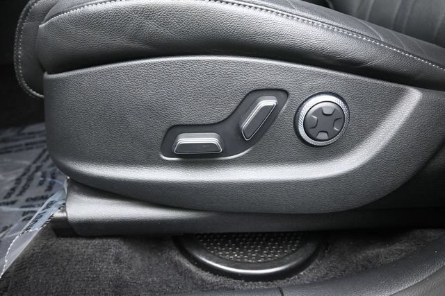 Used 2025 Genesis GV80 2.5T Standard AWD/4WD image 26