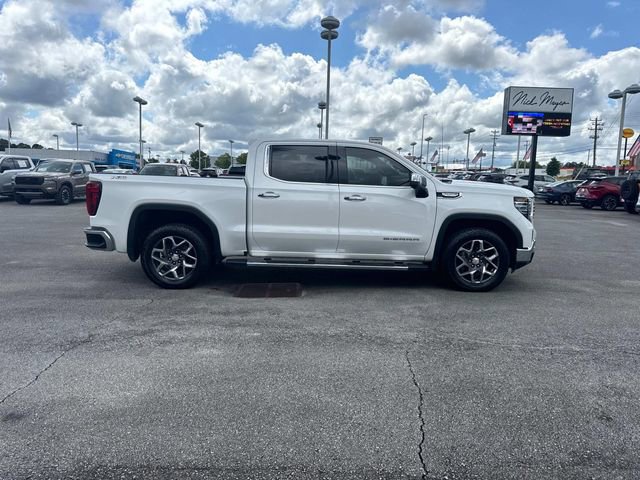 Used 2022 GMC Sierra 1500 SLT image 3
