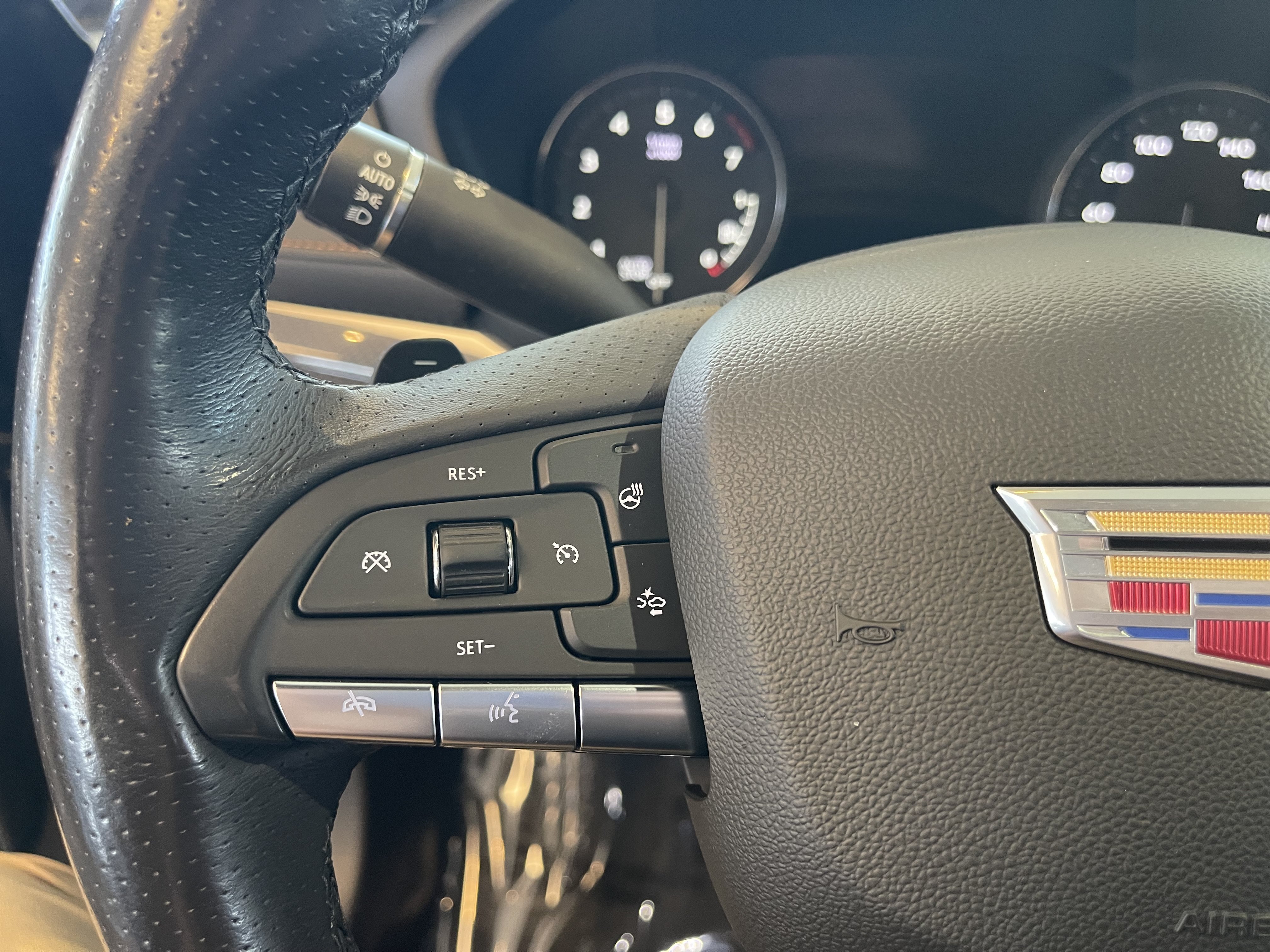 Certified 2023 Cadillac XT4 Sport AWD/4WD image 19