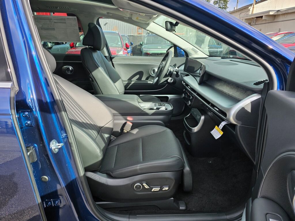 New 2026 Hyundai Ioniq 9 Calligraphy image 11