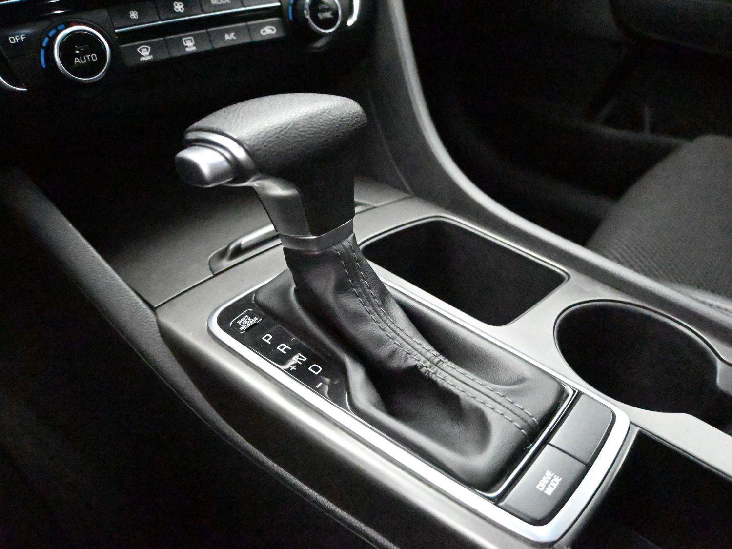 Used 2019 Kia Optima S FWD image 5