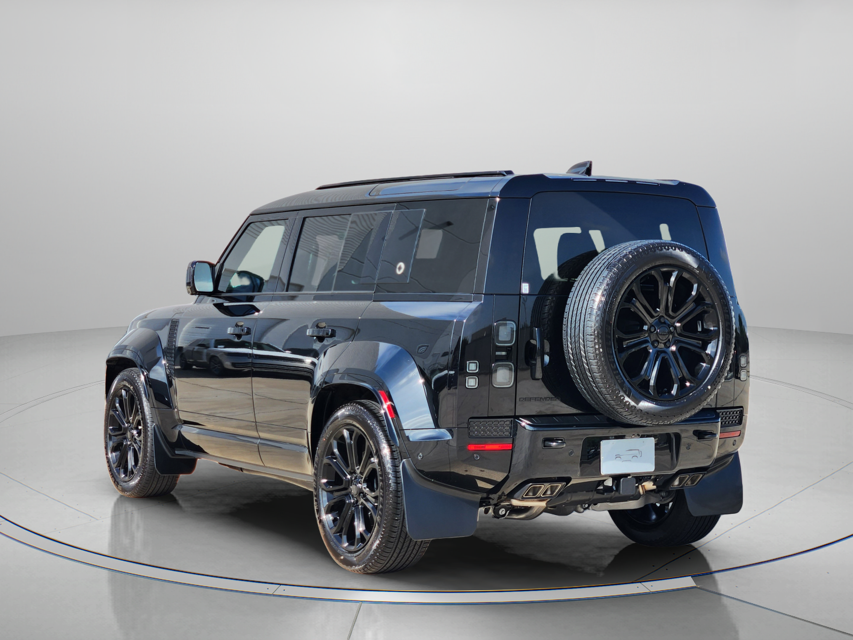 New 2026 Land Rover Defender 110 OCTA AWD/4WD image 3