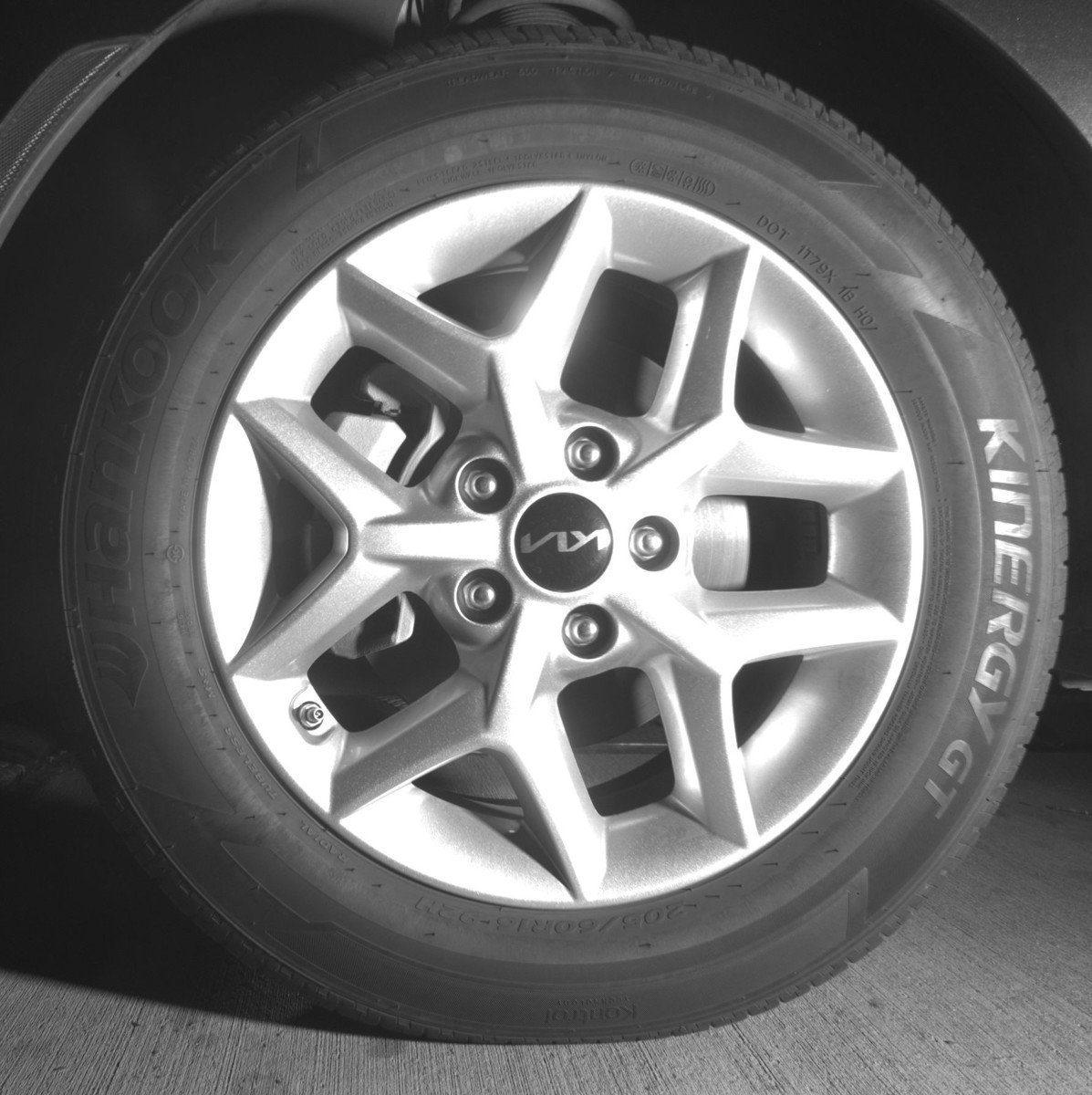 Used 2025 Kia Soul LX w/ LX Technology Package FWD image 12