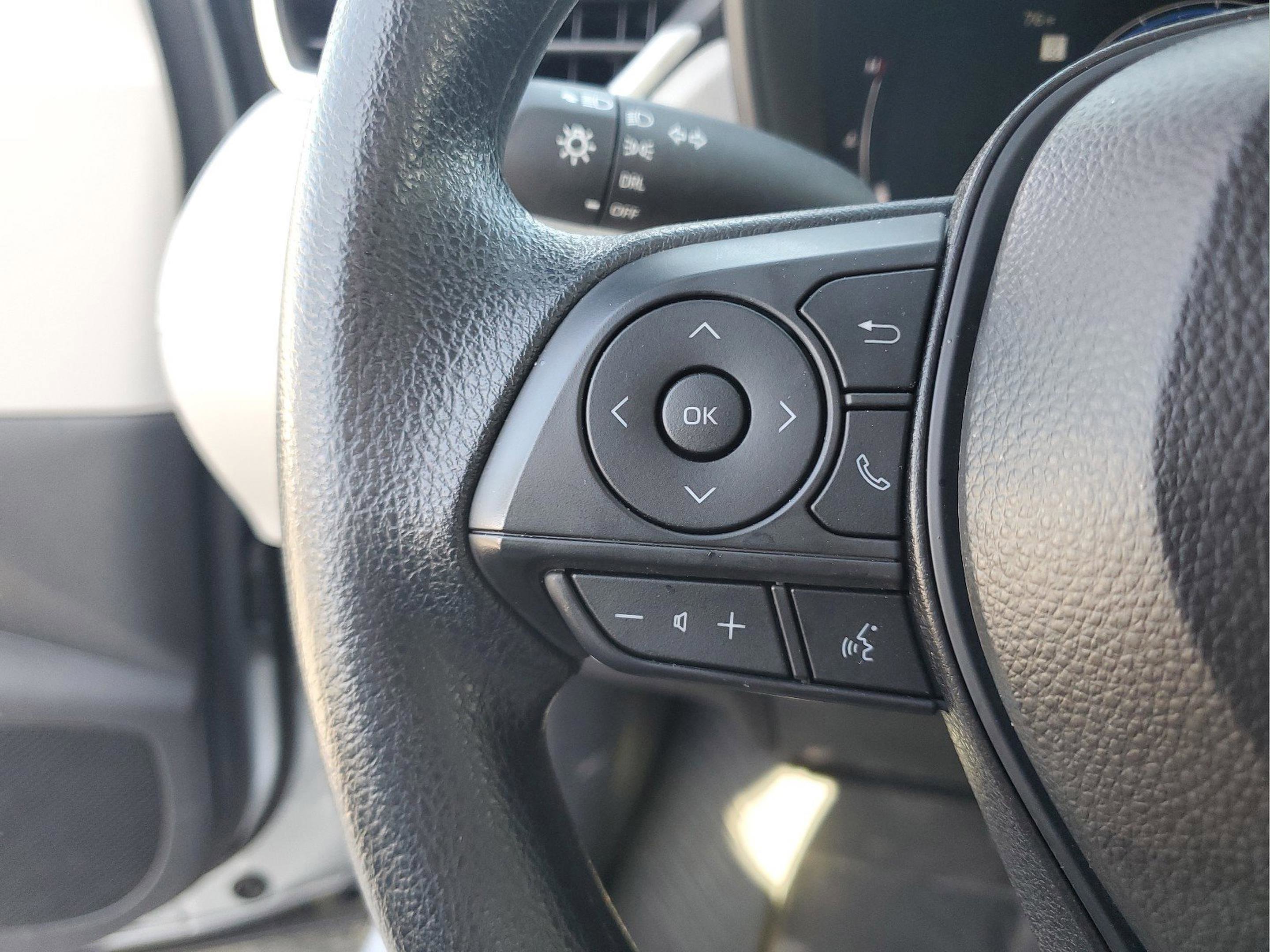 Used 2026 Toyota Corolla Cross L FWD image 26