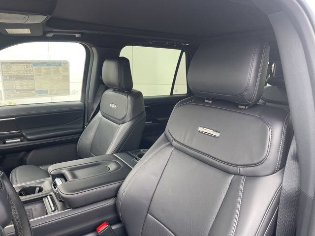 New 2025 Ford Expedition Max Platinum w/ Stealth Performance Package AWD/4WD image 16