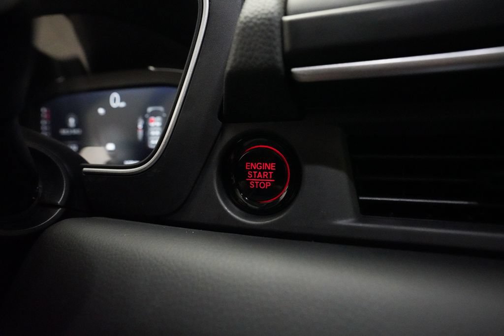 Certified 2025 Honda Pilot Elite image 33