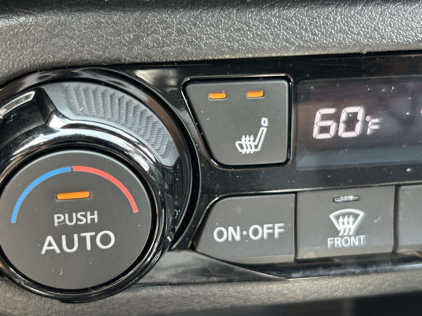 Used 2021 Nissan Kicks SR w/ SR Premium Package FWD image 19