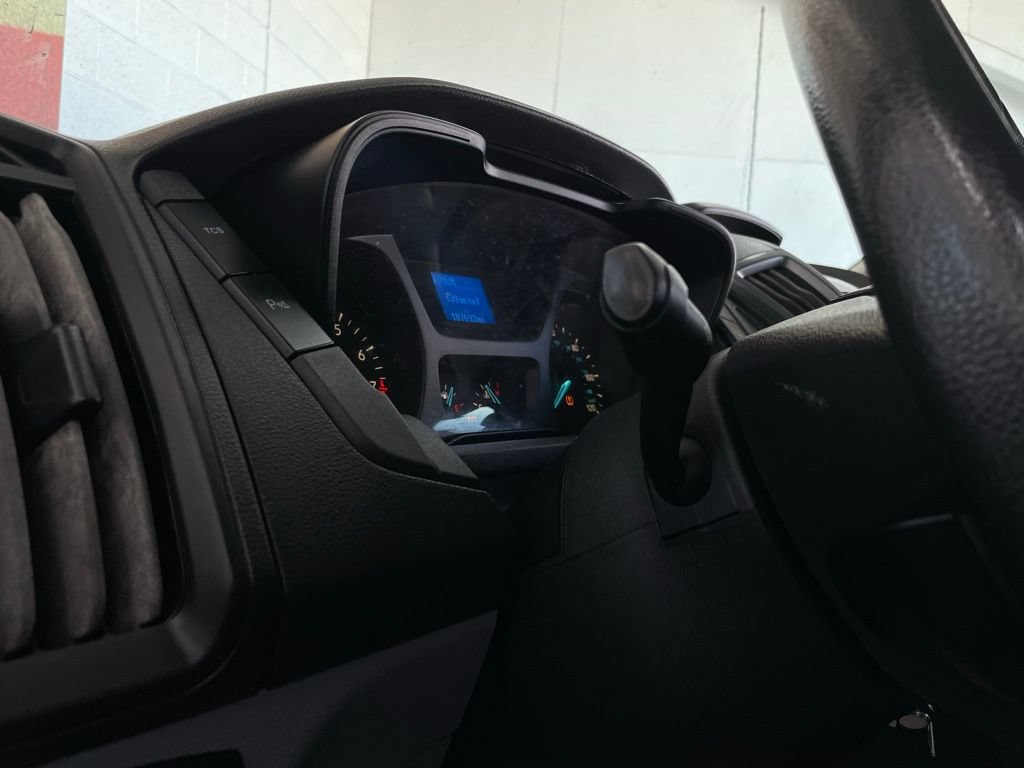 Used 2018 Ford Transit 150 XLT RWD image 34