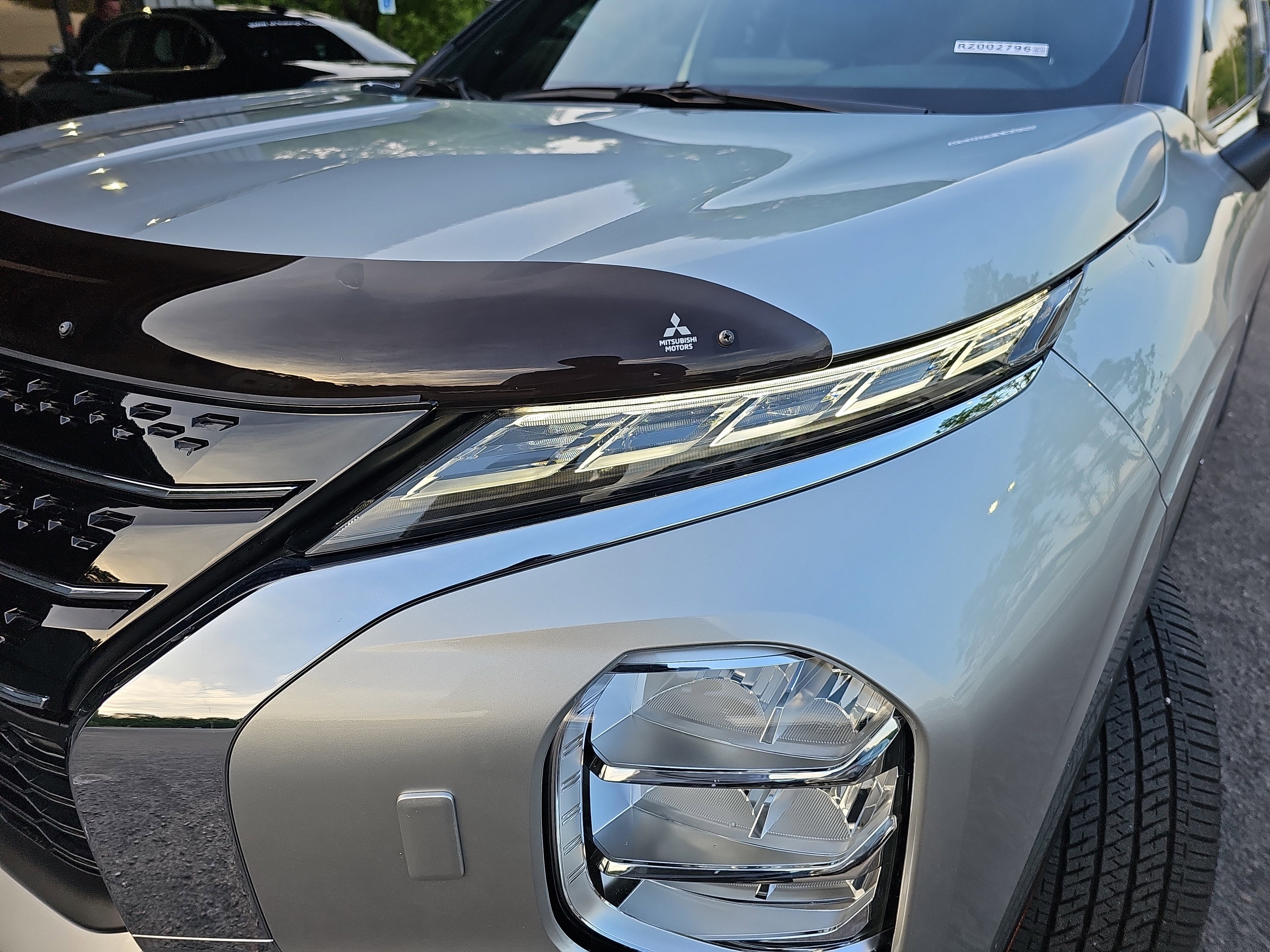 Used 2024 Mitsubishi Outlander SEL AWD/4WD image 32