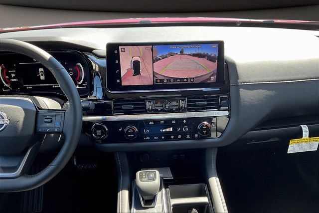 New 2026 Nissan Pathfinder SL image 6