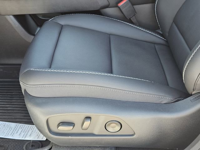 New 2026 GMC Terrain Denali w/ LPO, Floor Liner Package AWD/4WD image 18