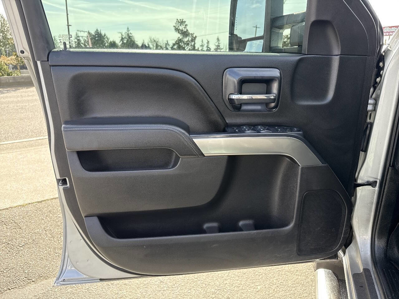 Used 2018 Chevrolet Silverado 3500 LT AWD/4WD image 31