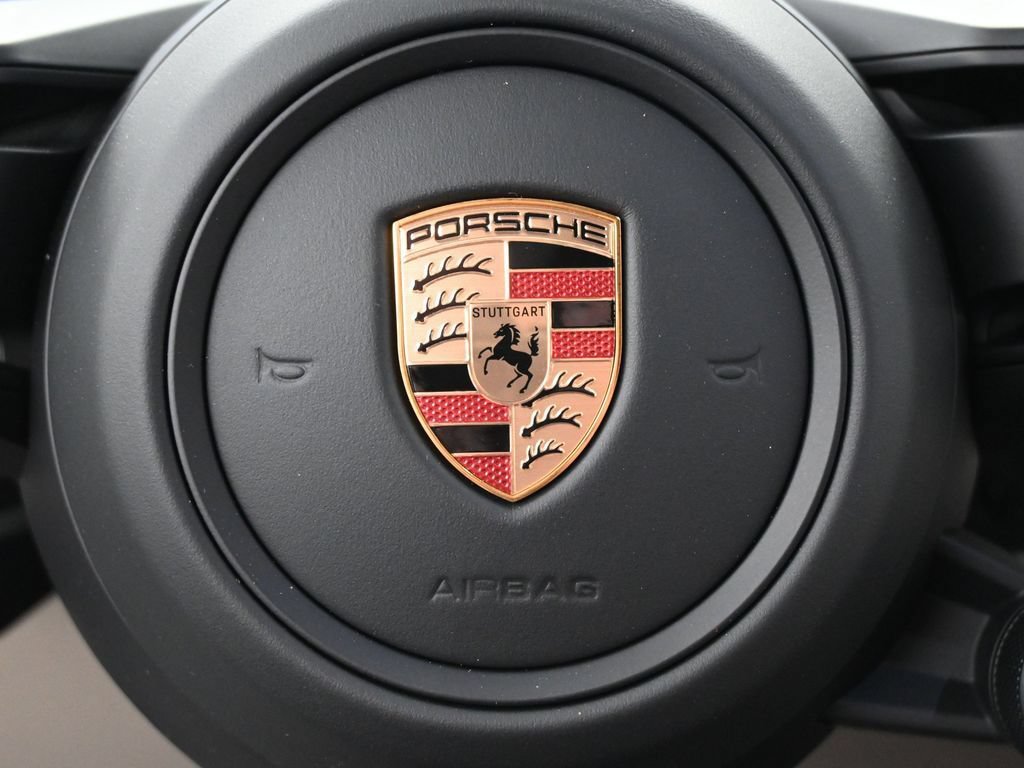 New 2025 Porsche Macan Electric RWD image 24