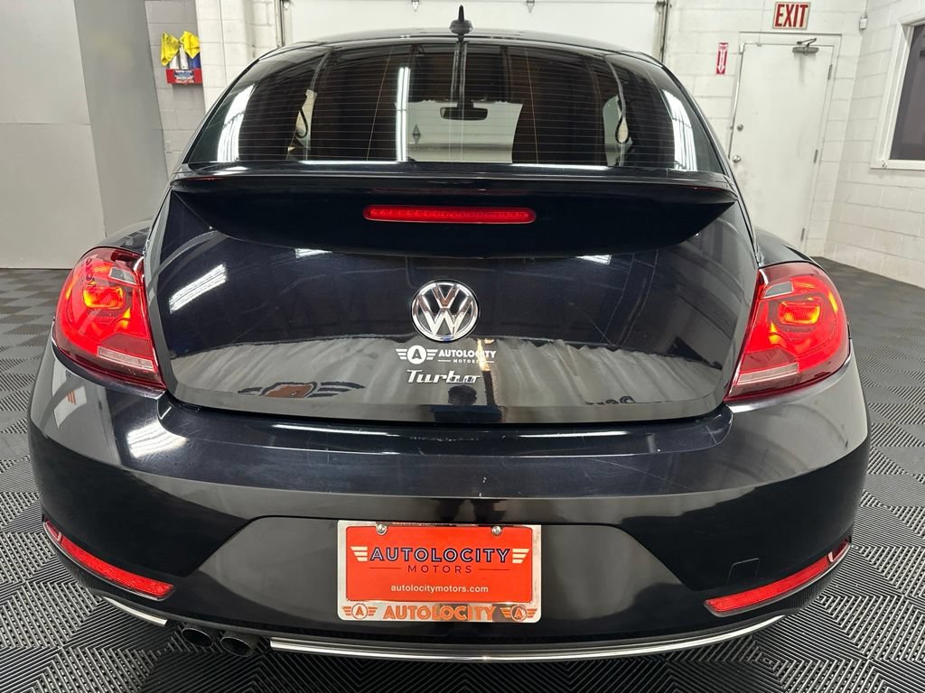 Used 2018 Volkswagen Beetle 2.0T Coast FWD image 9
