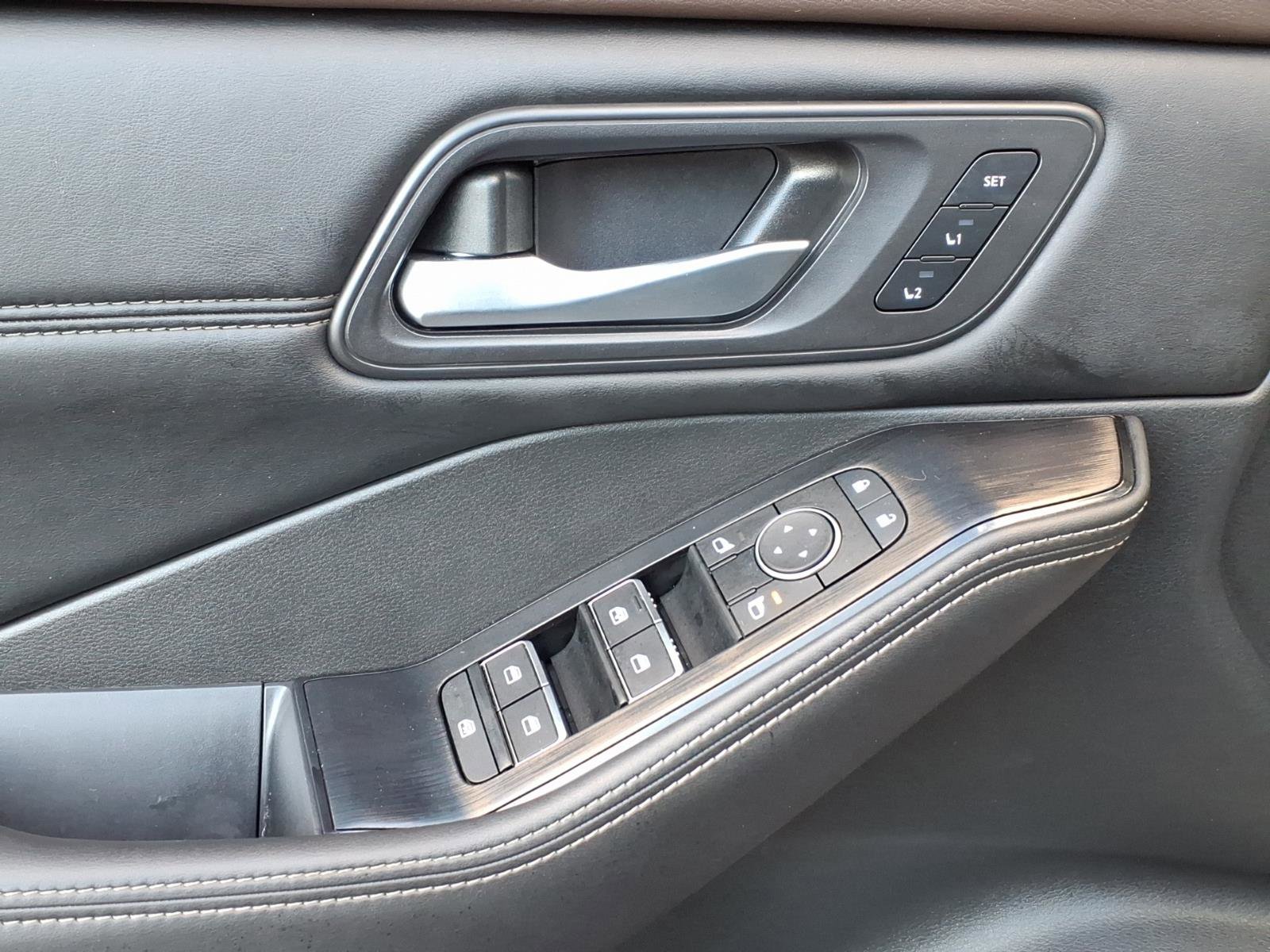 Certified 2023 Nissan Rogue SL w/ SL Premium Package image 34