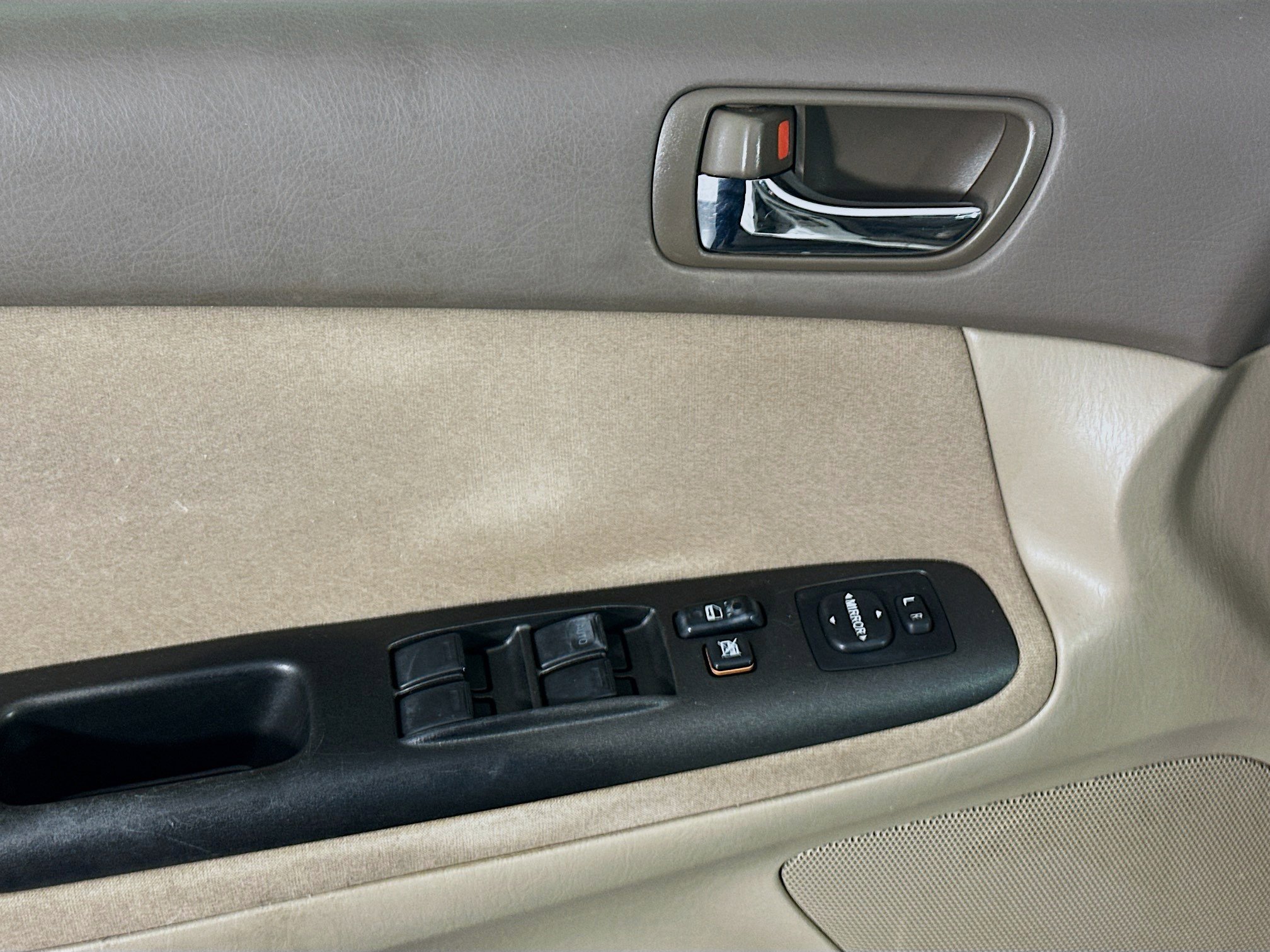 Used 2006 Toyota Camry LE FWD image 15