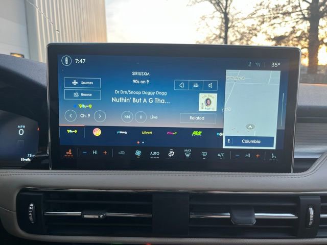 Used 2025 Lincoln Corsair Premiere image 21