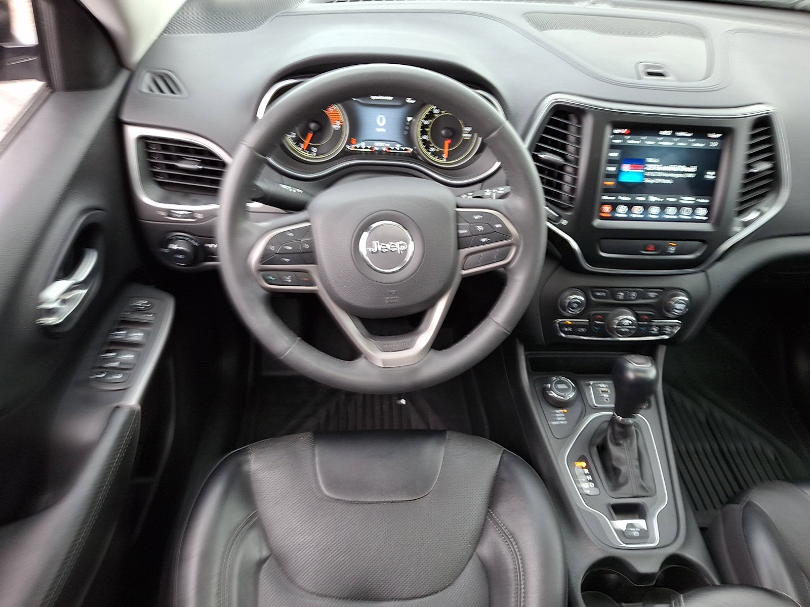 Certified 2022 Jeep Cherokee Latitude Lux w/ Sun & Sound Group image 13