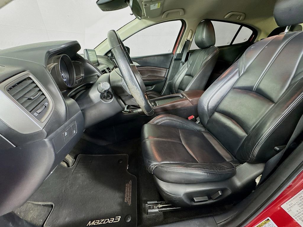 Used 2018 MAZDA MAZDA3 Touring image 26
