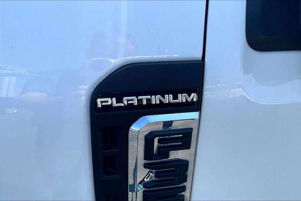 Used 2024 Ford F350 Platinum w/ FX4 Off-Road Package image 26