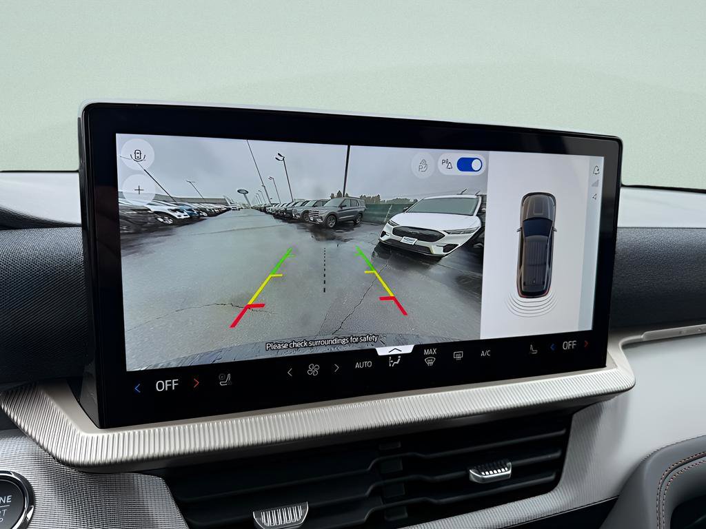 New 2026 Ford Explorer Active AWD/4WD image 15