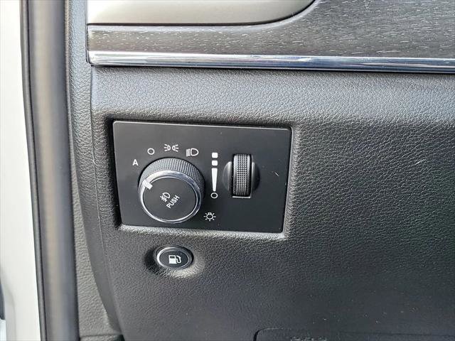 Certified 2018 Jeep Grand Cherokee Limited RWD image 10