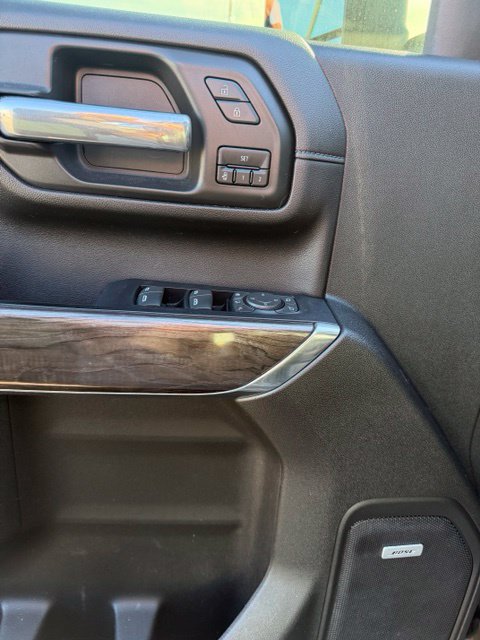 Used 2020 Chevrolet Silverado 2500 LTZ w/ LTZ Premium Package AWD/4WD image 12