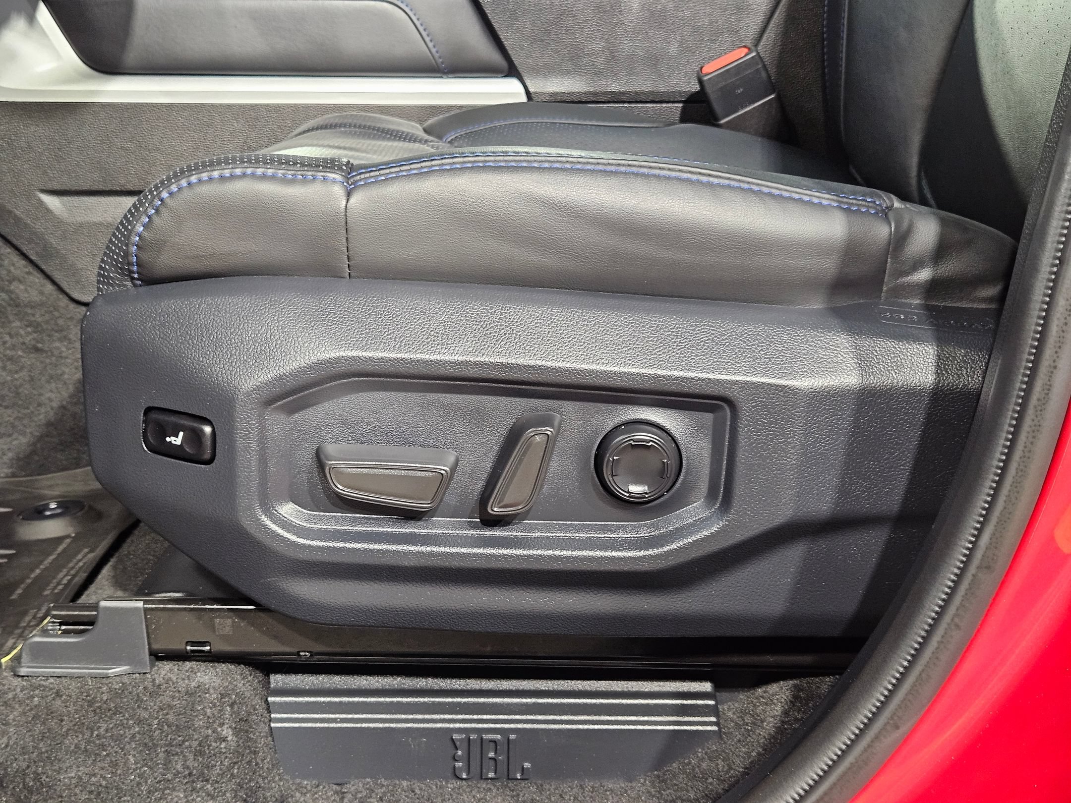 Certified 2025 Toyota Tundra Platinum AWD/4WD image 23