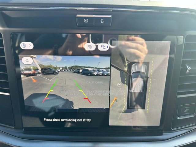 New 2026 Ford F250 Lariat image 16