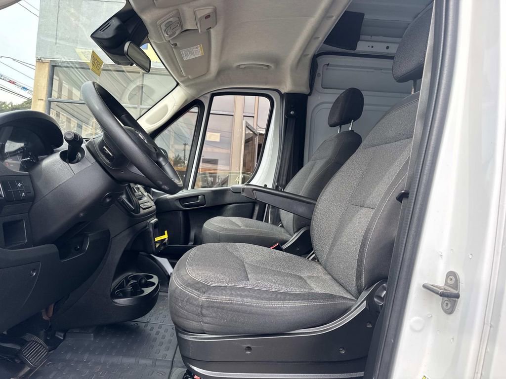 Used 2023 RAM ProMaster 2500 image 10
