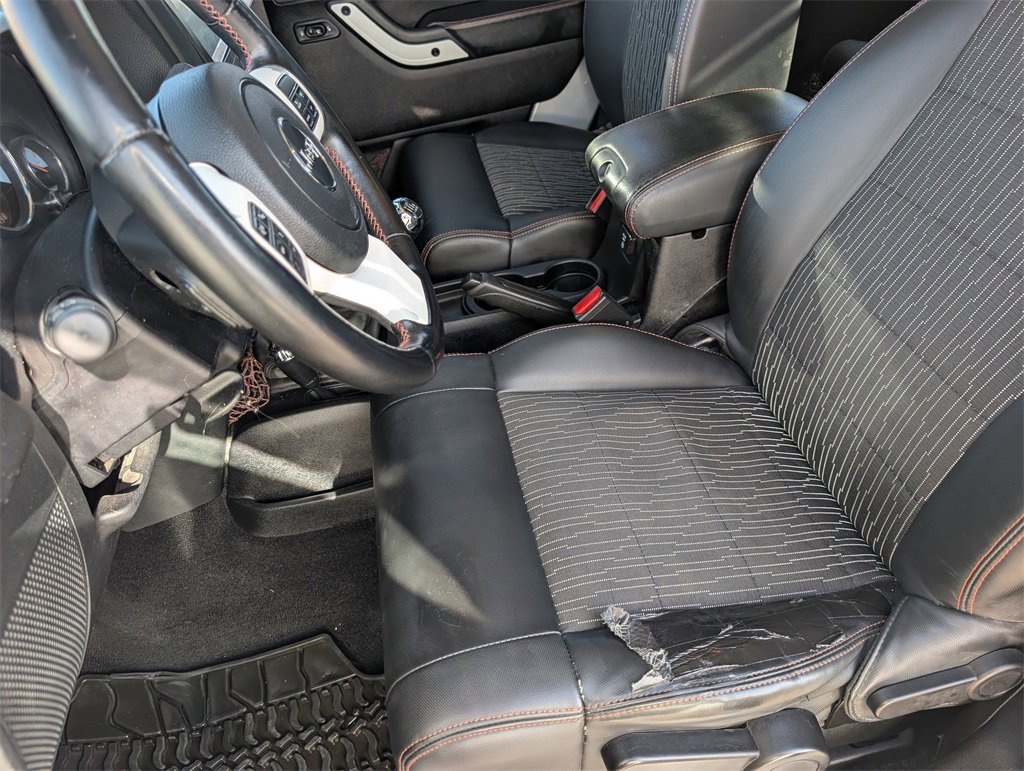 Used 2012 Jeep Wrangler Sahara image 12