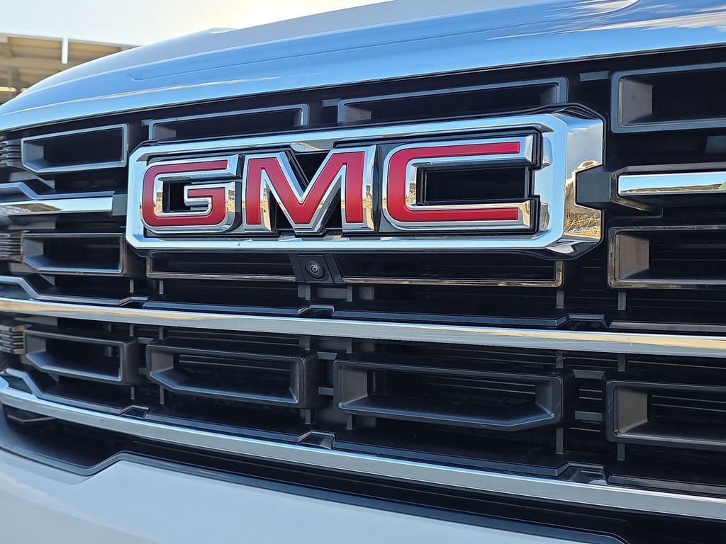 Used 2025 GMC Acadia Elevation image 32