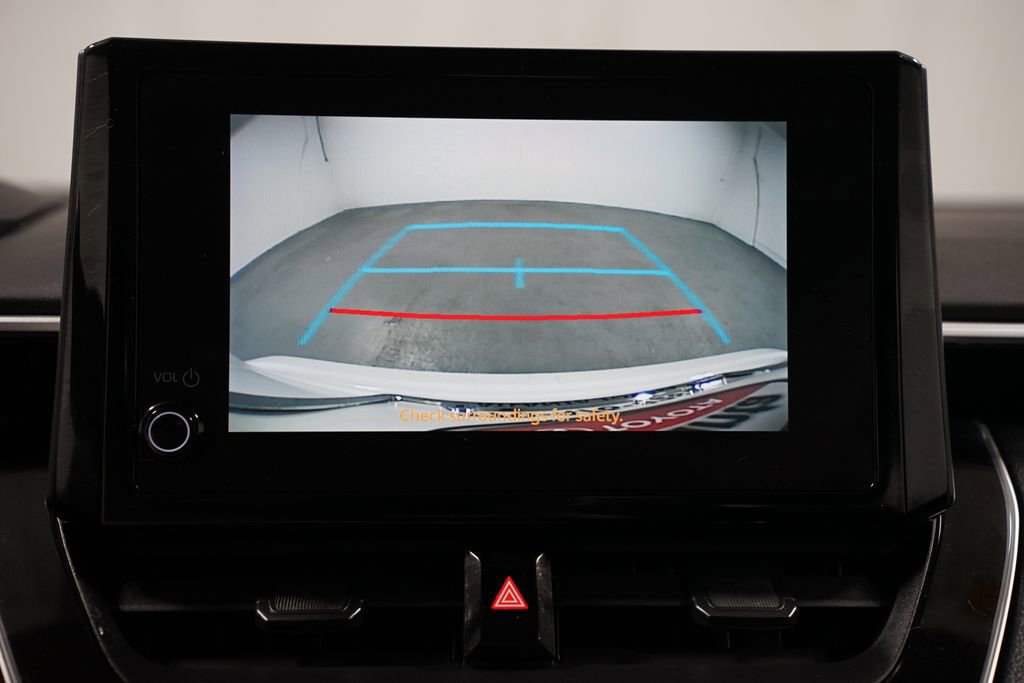 Used 2023 Toyota Corolla LE image 19