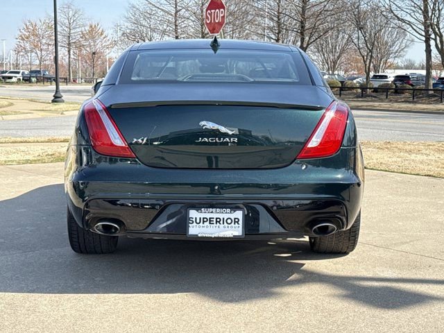 Used 2018 Jaguar XJ R-Sport RWD image 5