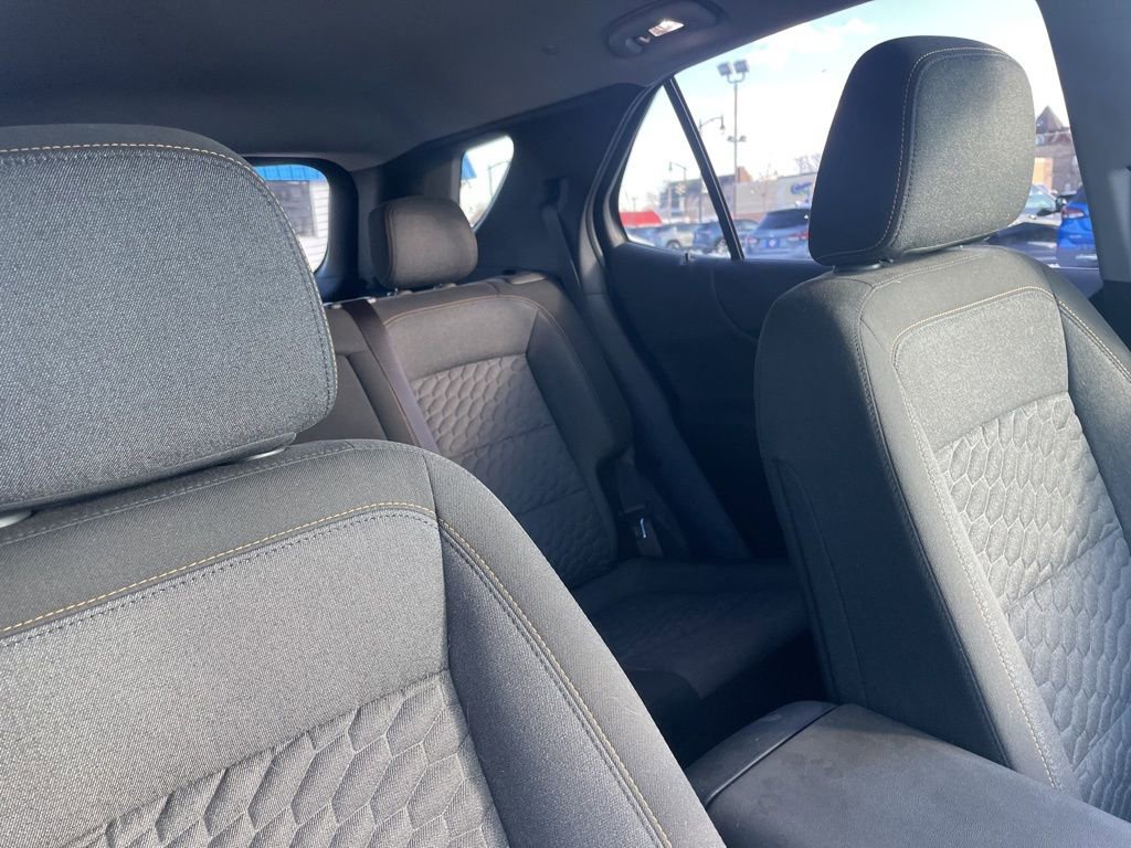 Used 2020 Chevrolet Equinox LT w/ Driver Convenience Package image 31