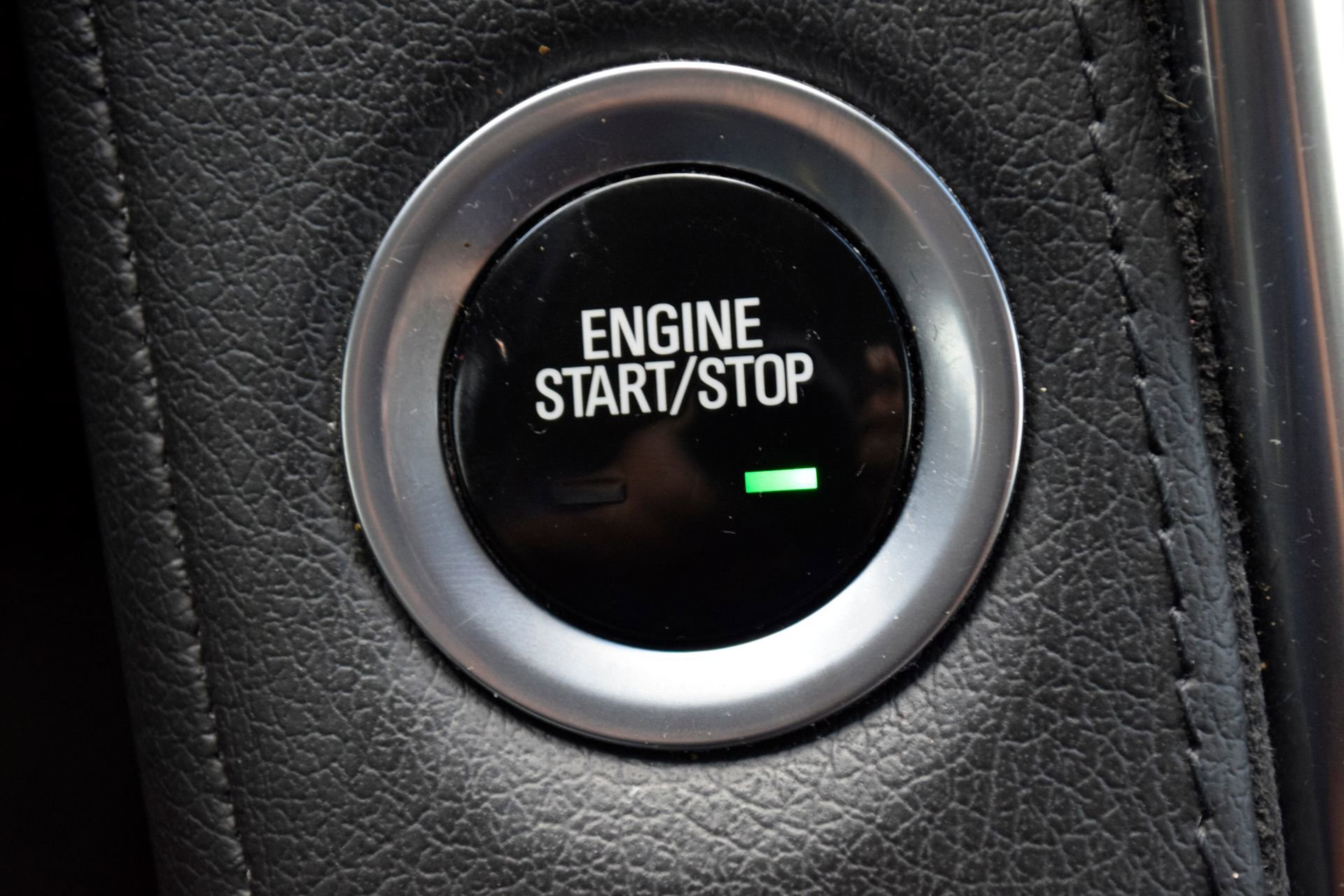 Used 2019 Cadillac Escalade ESV Luxury RWD image 15