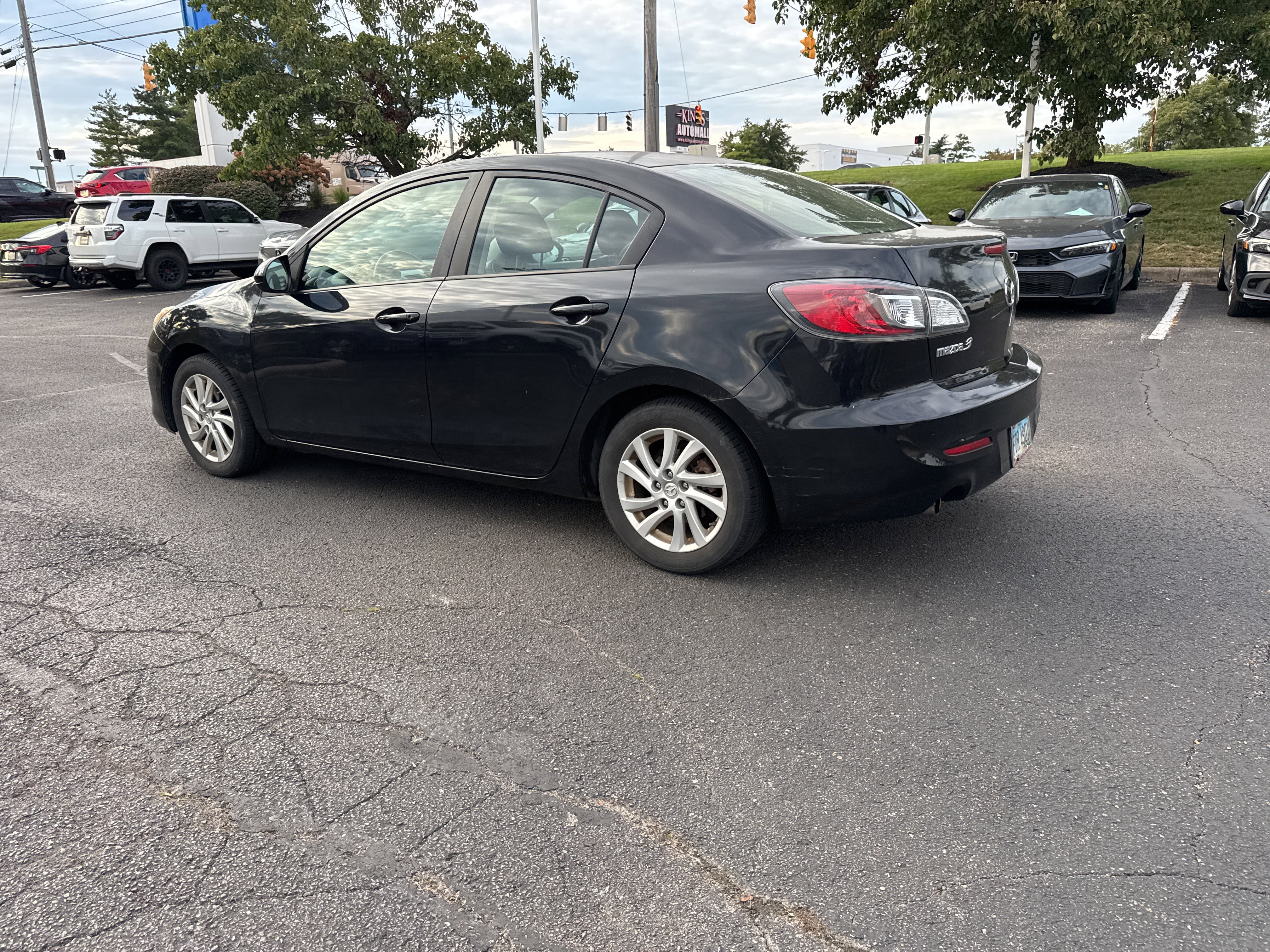 Used 2012 MAZDA MAZDA3 i Touring FWD image 23