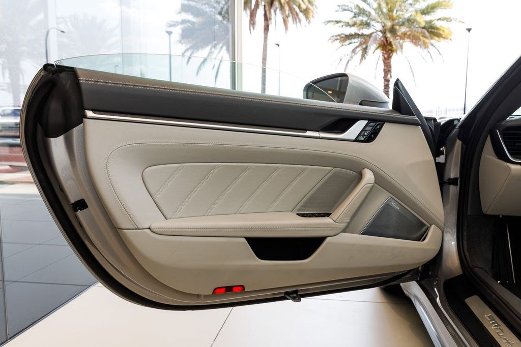 Used 2021 Porsche 911 Turbo image 35